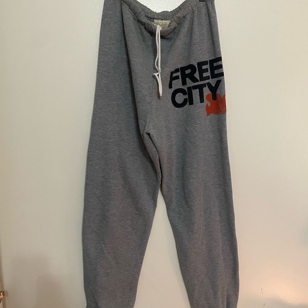 freecity Gray Sweatpants